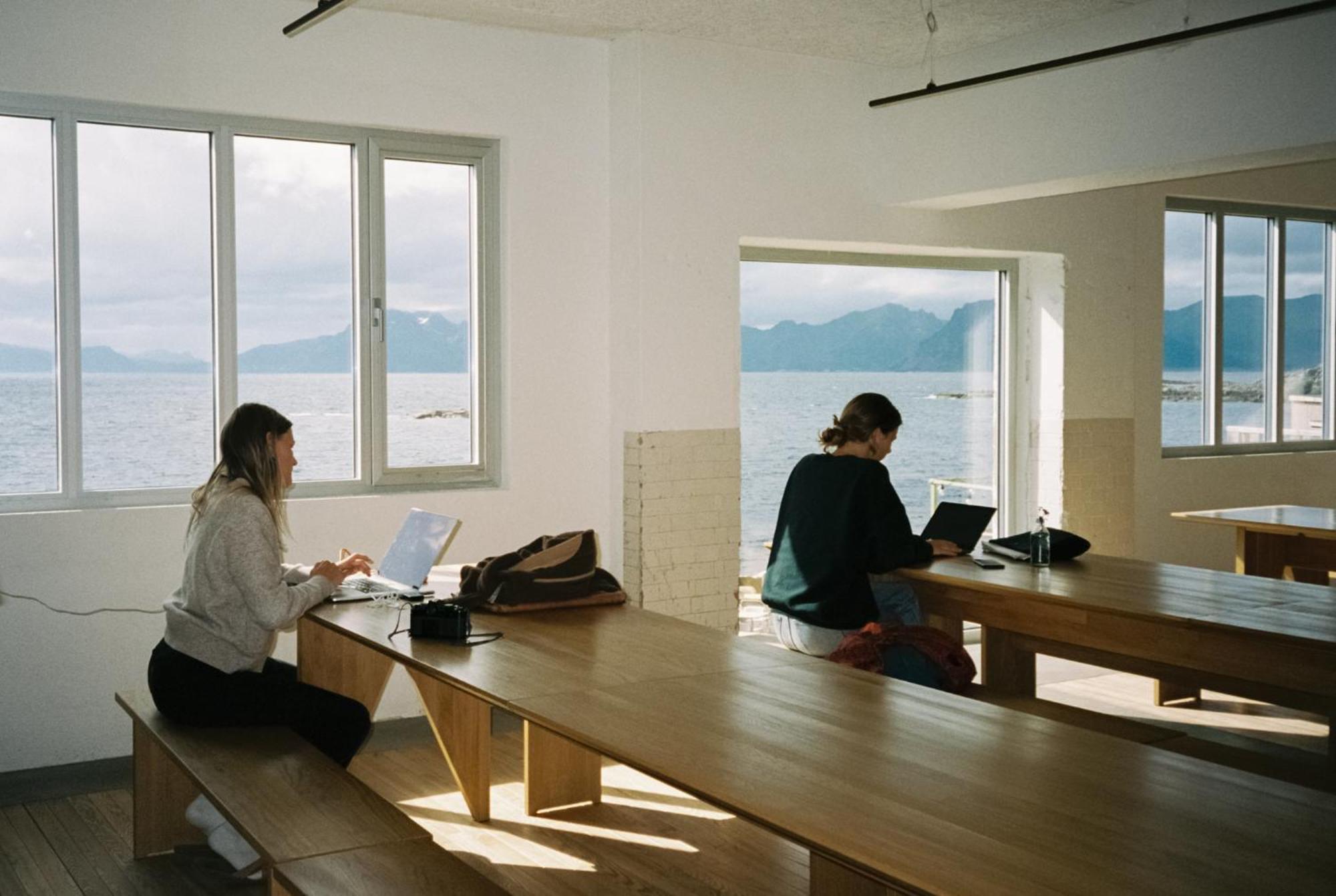 Trevarefabrikken Inn Henningsvaer
