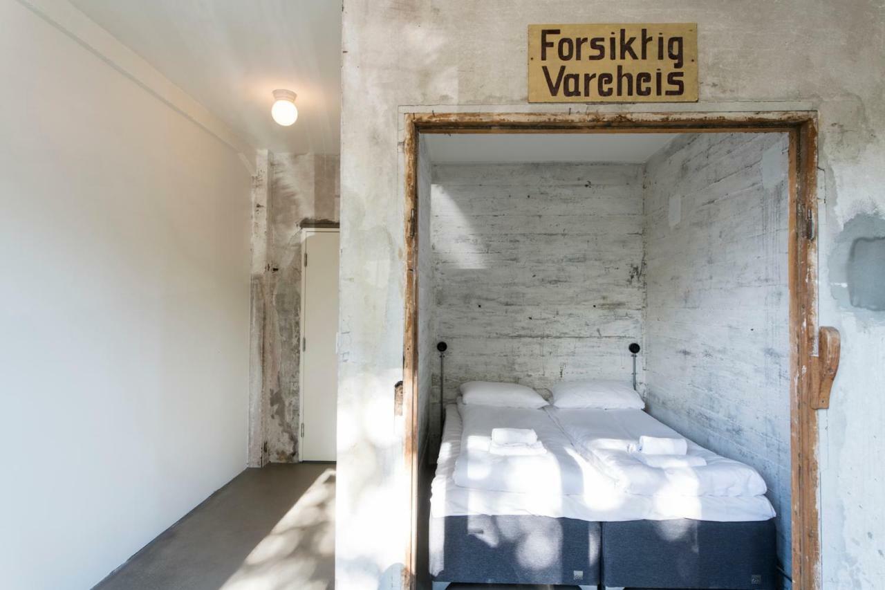 Inn Trevarefabrikken Henningsvaer